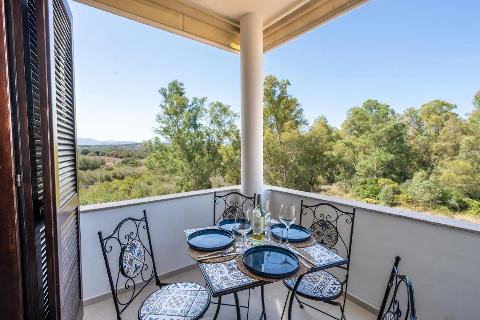 Luxury Apartment In Olbia, Terrazza & Cinema Italy