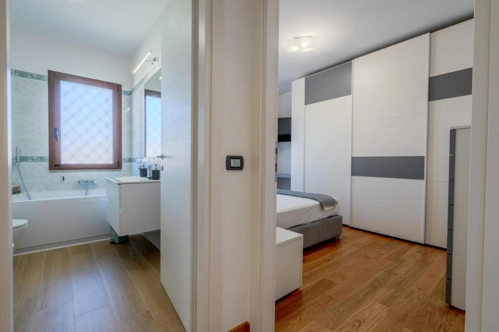 Luxury Apartment In Olbia, Terrazza & Cinema Italy