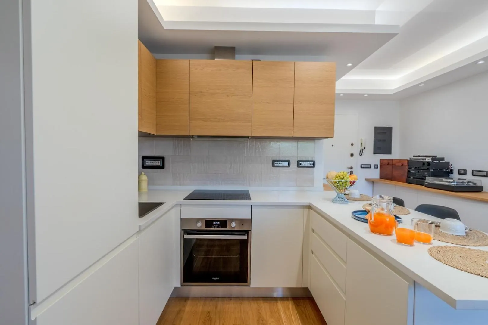 Luxury Apartment In Olbia, Terrazza & Cinema Italy