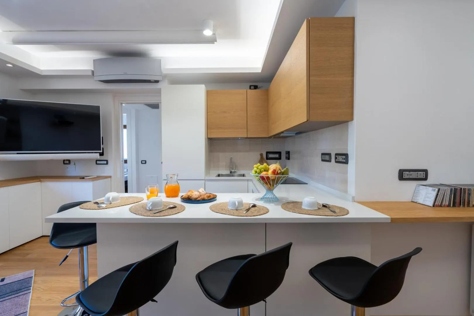 Luxury Apartment In Olbia, Terrazza & Cinema