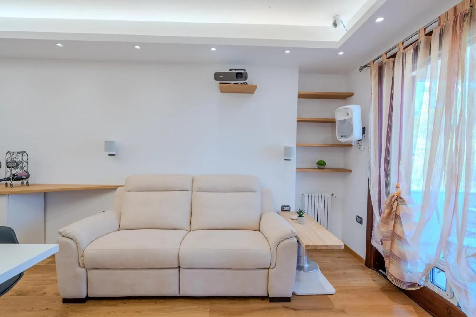 Luxury Apartment In Olbia, Terrazza & Cinema Olbia